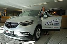 Die vierfache Königin unterwegs im Opel Mokka X